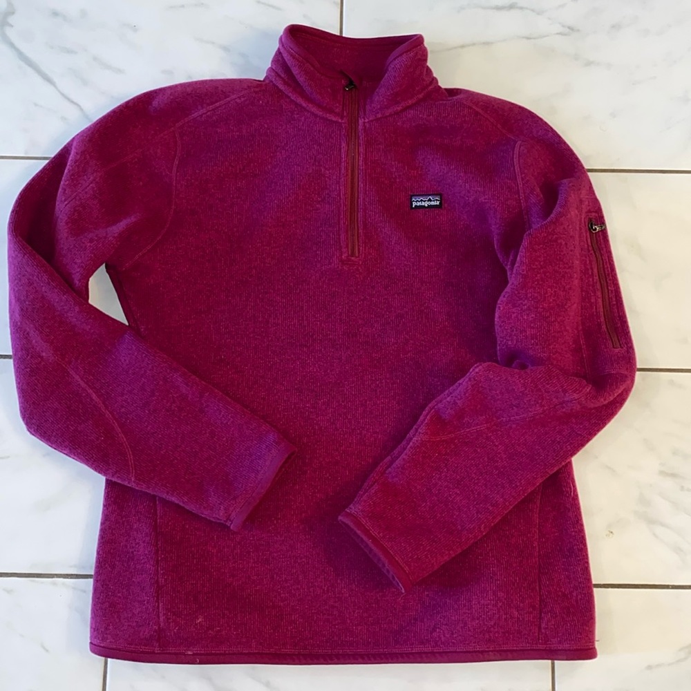 Patagonia Women’s Better Sweater size Large in fuchsia